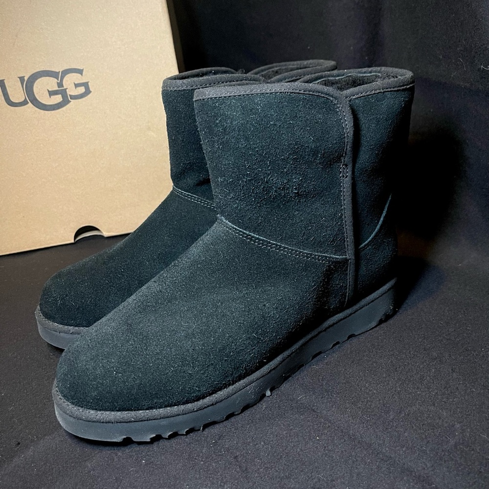 UGG Cory II Booties Size 6